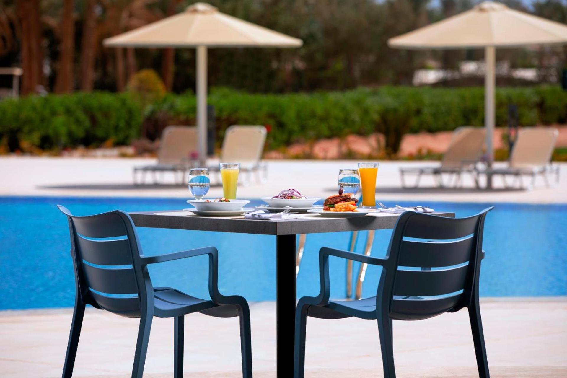 Pickalbatros Laguna Vista Aqua Park Sharm el-Sheikh Bagian luar foto Outdoor furniture