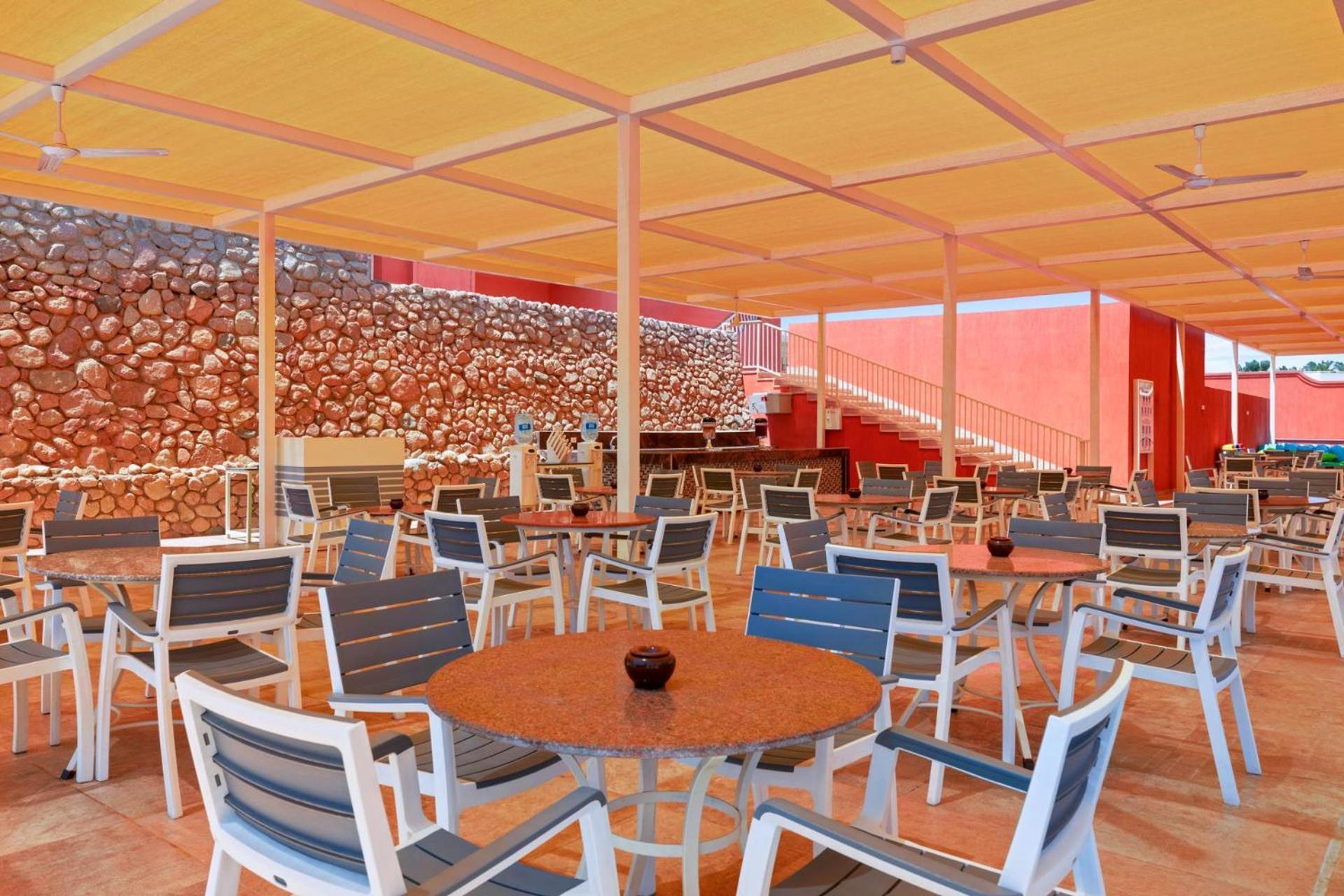 Pickalbatros Laguna Vista Aqua Park Sharm el-Sheikh Bagian luar foto The terrace of the hotel